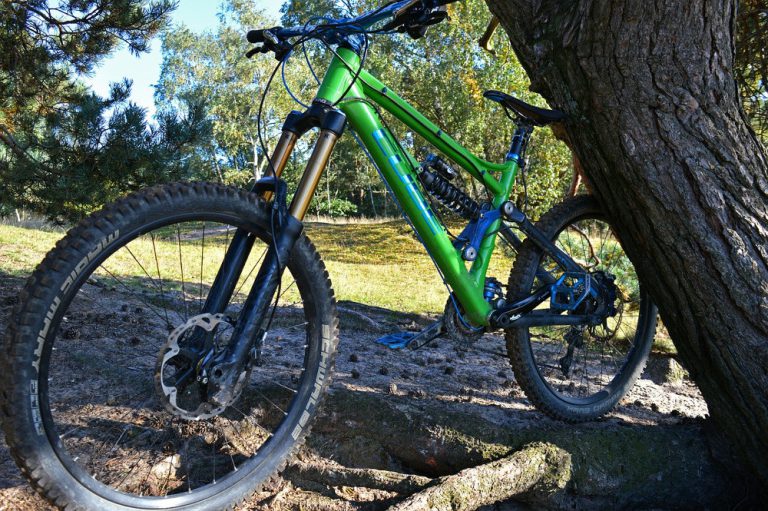 Die besten E-Bikes unter 3000 Euro (2023) | Ebiketester24