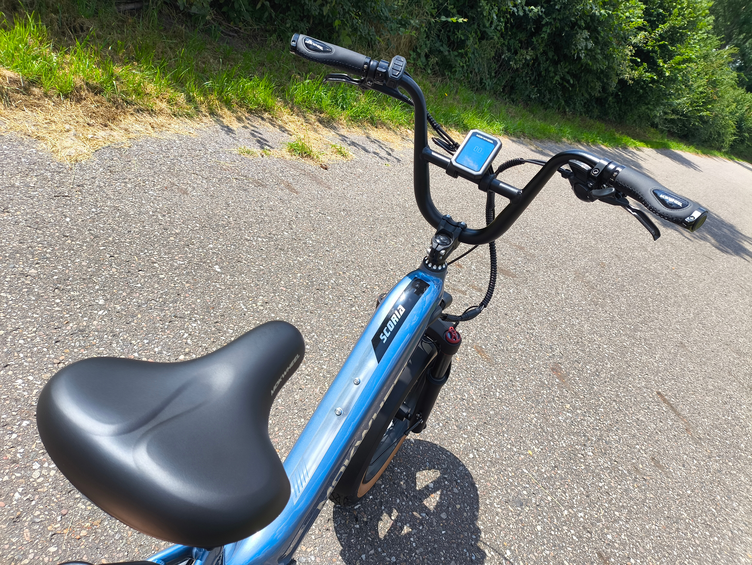 Das Cockpit wirkt beim Mokwheel Scoria sehr aufgeräumt | Quelle: ebiketester24.de