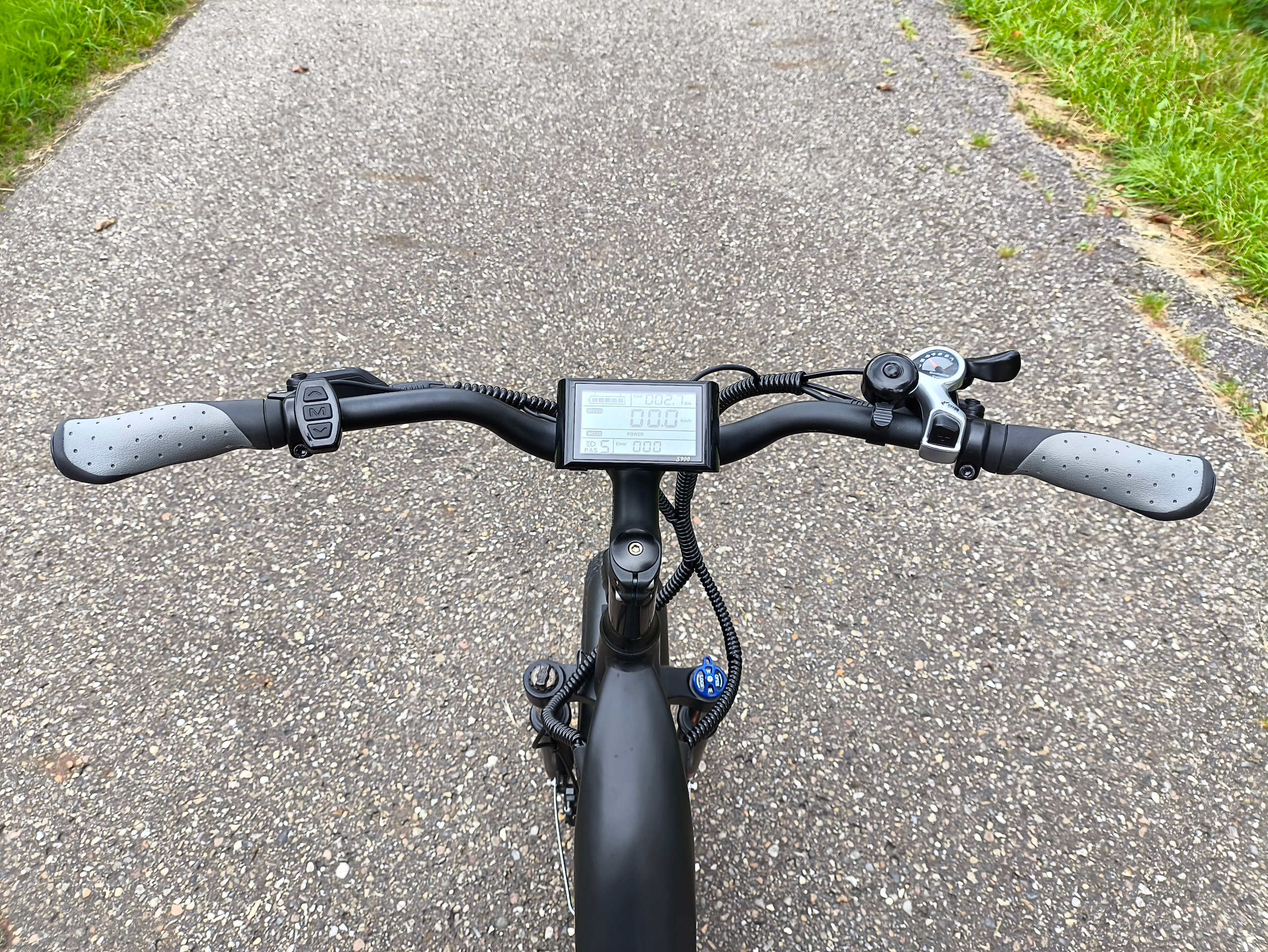 Das Cockpit wirkt beim HAOQI Antelope 2.0 sehr aufgeräumt | Quelle: ebiketester24.de